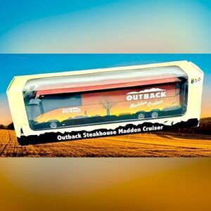 1996 IDEGY 1/64 SCALE OUTBACK STEAKHOUSE JOHN MADDEN CRUISER NFL PROMO AA 61822A